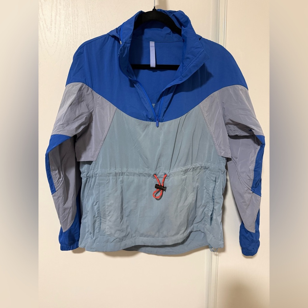 Lululemon Evergreen Anorak Windbreaker size 4